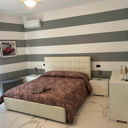 Marconi67 Lägenhet Desenzano del Garda Exteriör bild
