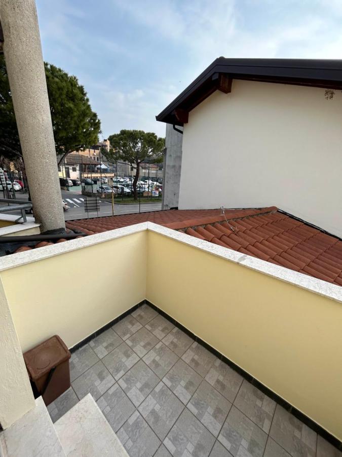 Marconi67 Lägenhet Desenzano del Garda Exteriör bild