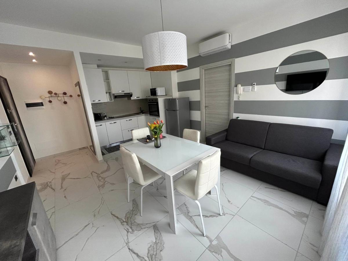 Marconi67 Lägenhet Desenzano del Garda Exteriör bild